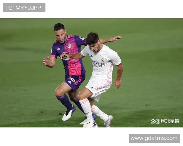 足球明星精彩瞬间高清图片展现绿茵场上的激情与魅力 足球明星精彩瞬间高清图片展现绿茵场上的激情与魅力